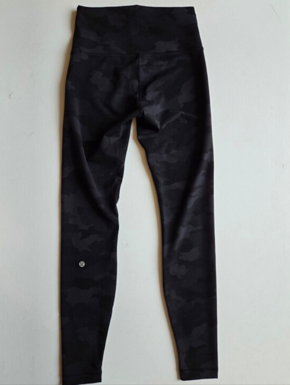 Lululemon Base Pace High-Rise Running Tight Heritage 365 Camo Deep Coal Mult